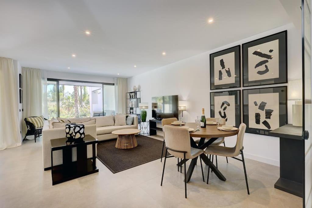 Ground Floor, 2 Bedroom @ Hills Apartment *